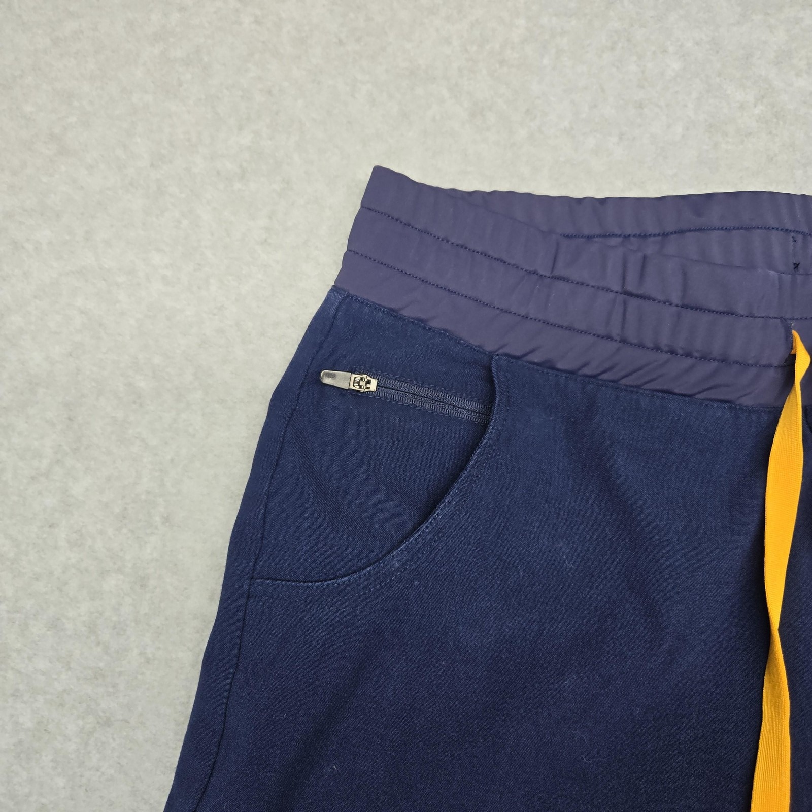 Poppy Tree Hoodie Pants Womens Small Elastic Waist Cargo Pockets Drawstring — image 7 of 8